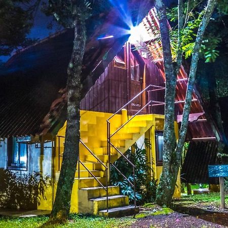 Hotel Vila Dos Alpes เตรเซชิเลียส ภายนอก รูปภาพ