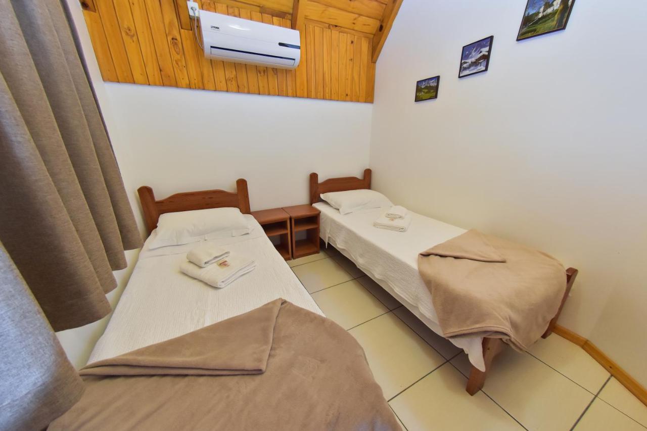 Hotel Vila Dos Alpes เตรเซชิเลียส ภายนอก รูปภาพ